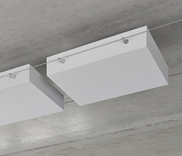 Absorbeur de bruit flottant horizontalement avec une classe de protection contre l'incendie accrue