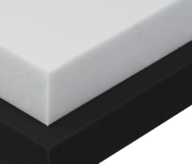 Absorbeur de bruit empil&eacute; &agrave; surface plane et avec une cat&eacute;gorie de protection incendie renforc&eacute;e