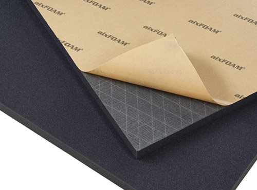 Absorbeurs de bruit aixFOAM auto-adhésifs Les absorbeurs de bruit aixFOAM avec une face arrière auto-adhésive pratique facilitent l’installation.