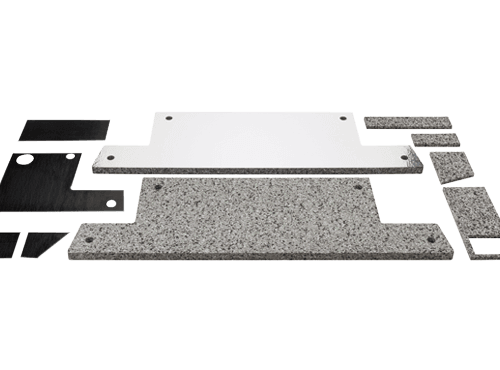 Kit acoustique aixFOAM pour l’isolation acoustique d’un moteur de véhicule Un kit acoustique sur mesure pour l’insonorisation d’un moteur dans la voiture.