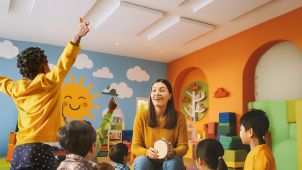 Images d'application Éléments acoustiques à l'école et à la maternelle