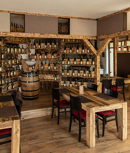 Absorbeur de bruit avec surface en feutre dans le restaurant Burgmühle.