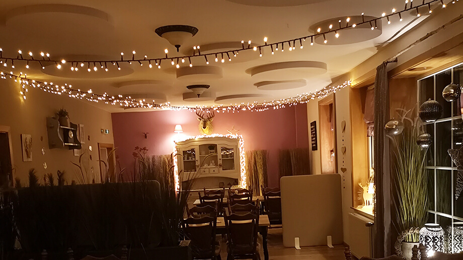 Le plafond acoustique aixFOAM dans l'auberge Schellental