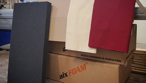 aixFOAM Tapis d'isolation acoustique FLAT et tissu acoustique (SOFTTOUCH) pour la construction d'un panneau mural