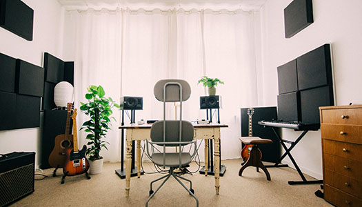 Studio d'enregistrement WUPPERwerft avec absorbeurs de son aixFOAM