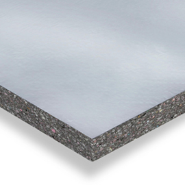 Mousse dense avec revêtement de surface